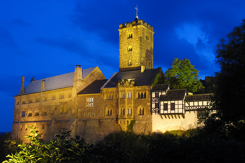 Die Wartburg zur Blauen Stunde