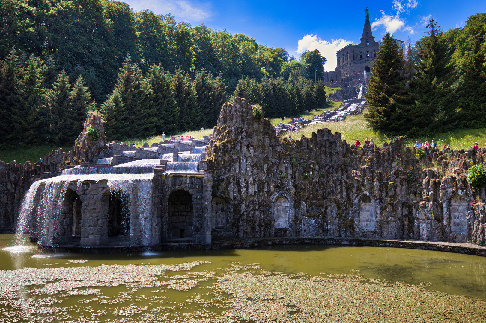 die Wasserspiele beginnen