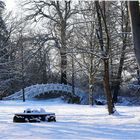 Die weiße Brücke im Winter