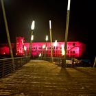 Die "weisse" Dame von der Brücke aus