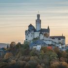 Die weiße Marksburg bei Braubach