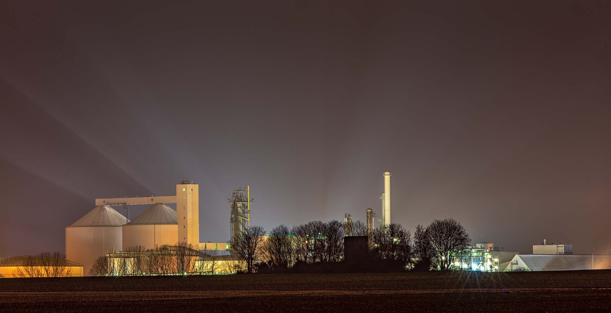 Die Weiße Warte vor der Zuckerfabrik...