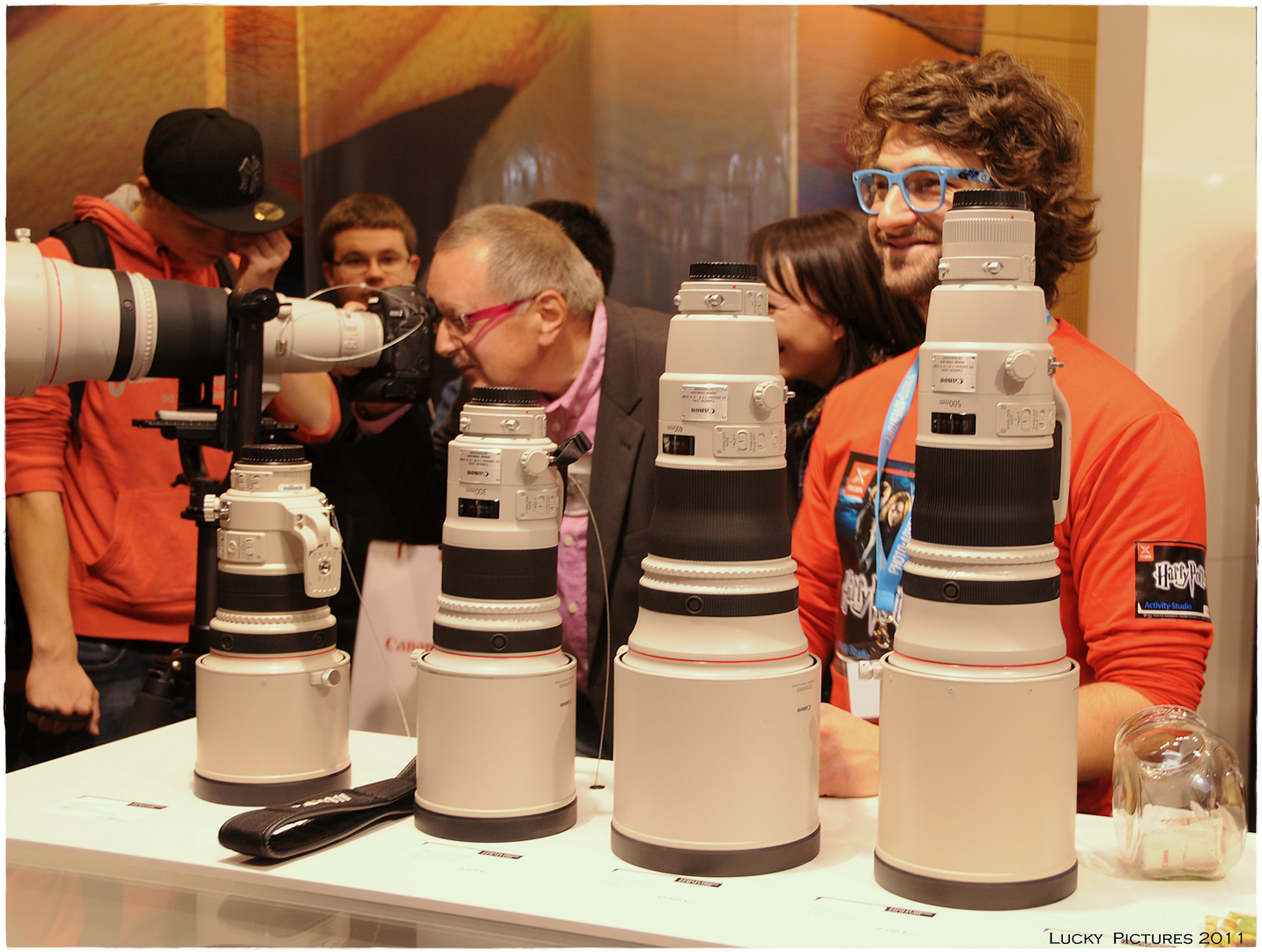 Die "Weissen" aus dem anderen Lager - Photo&Adv. Messe Wien 2011