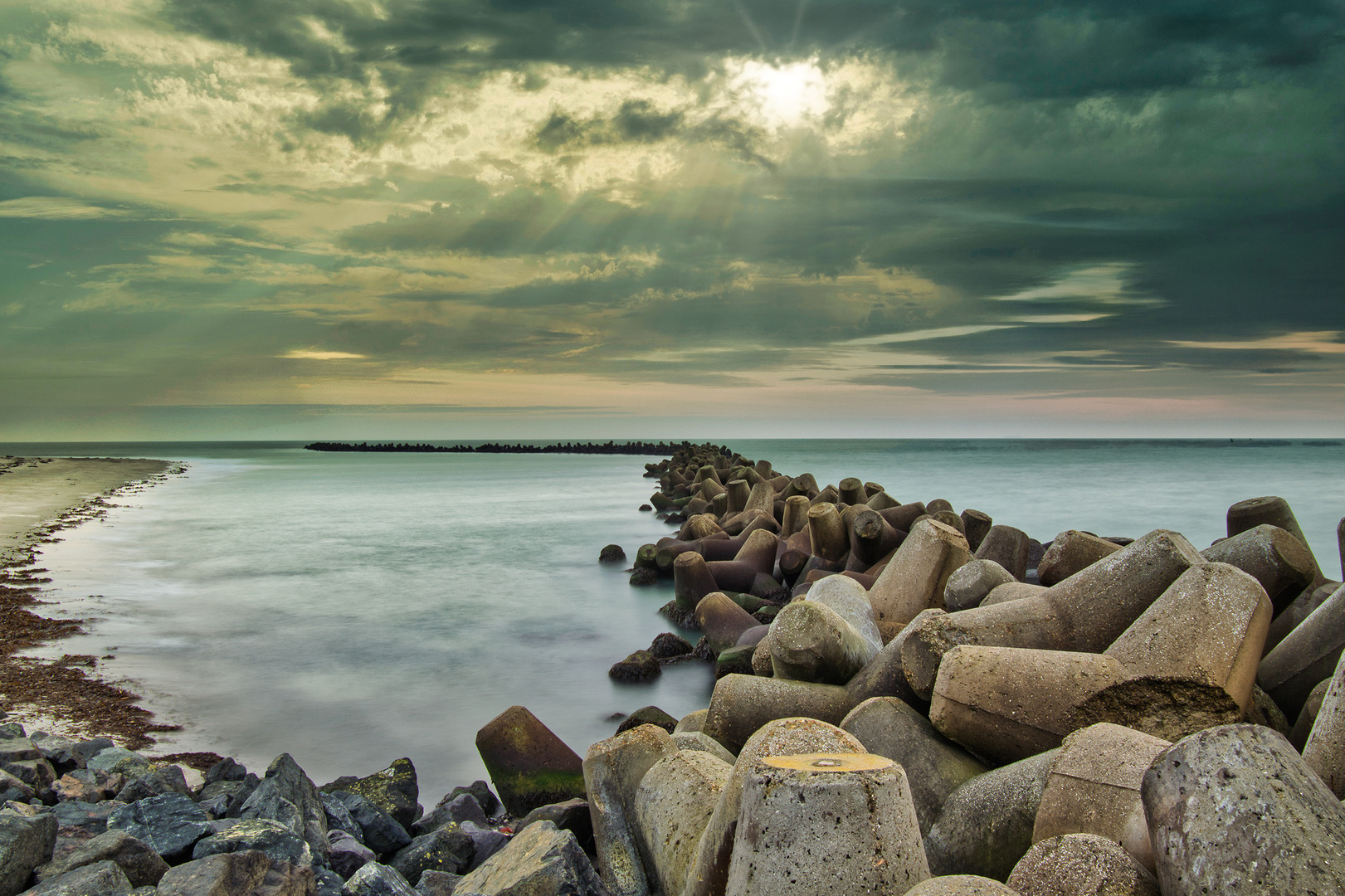 Die Wellenbrecher in Helgoland