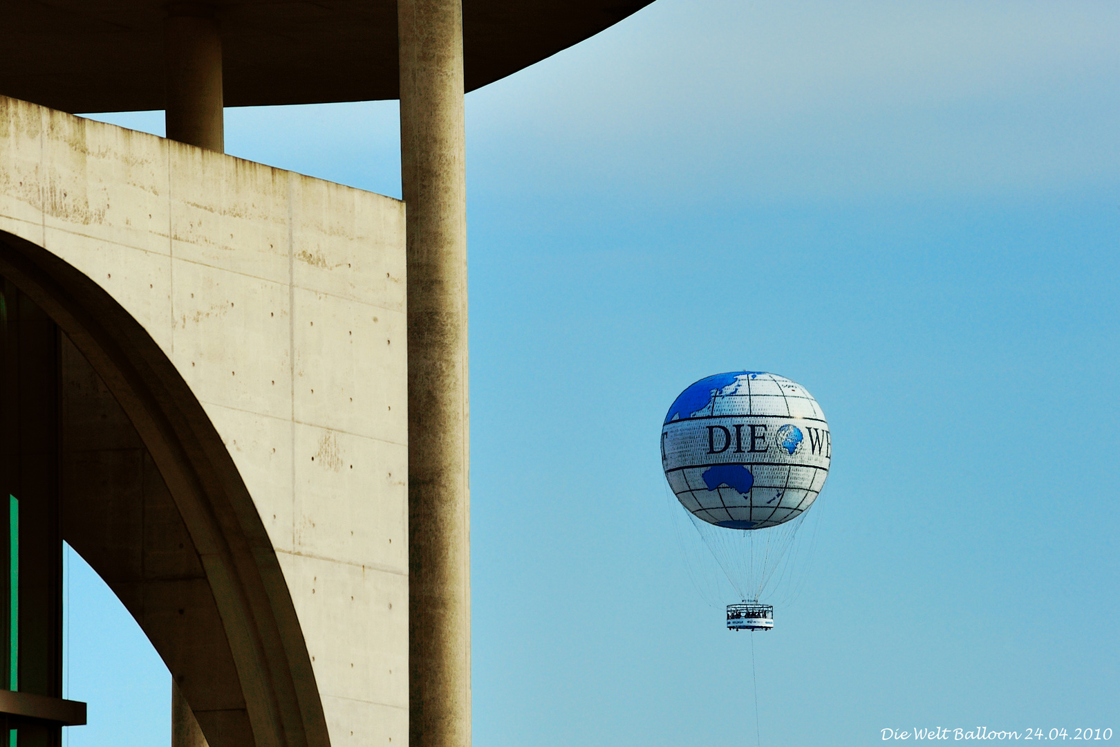 Die Welt Balloon (24.04.2010)