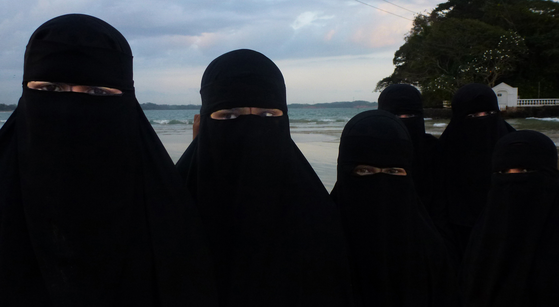 Die Welt durch den Augenschlitz der Burka