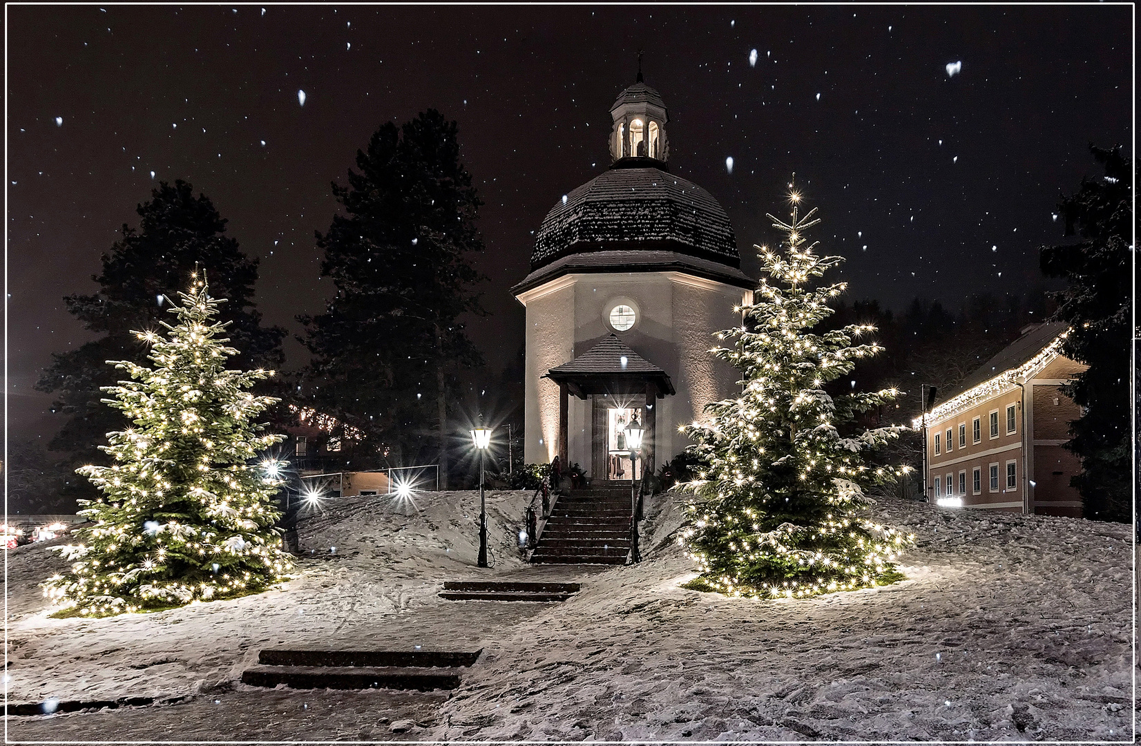 _Die weltweit bekannte Kapelle Stille Nacht  - Heiige  Nacht  