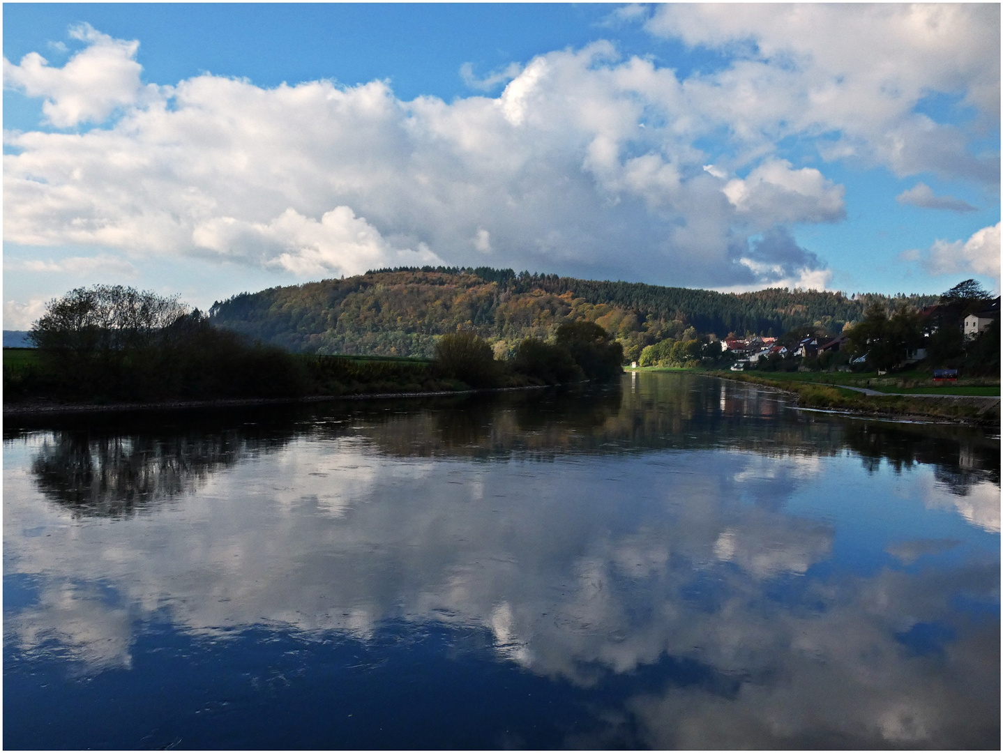 Die Weser bei Bodenfelde (Solling)