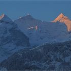 Die Wetterhorngruppe in den ersten Sonnenstrahlen