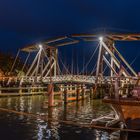 Die Wiecker Holzklappbrücke bei Nacht