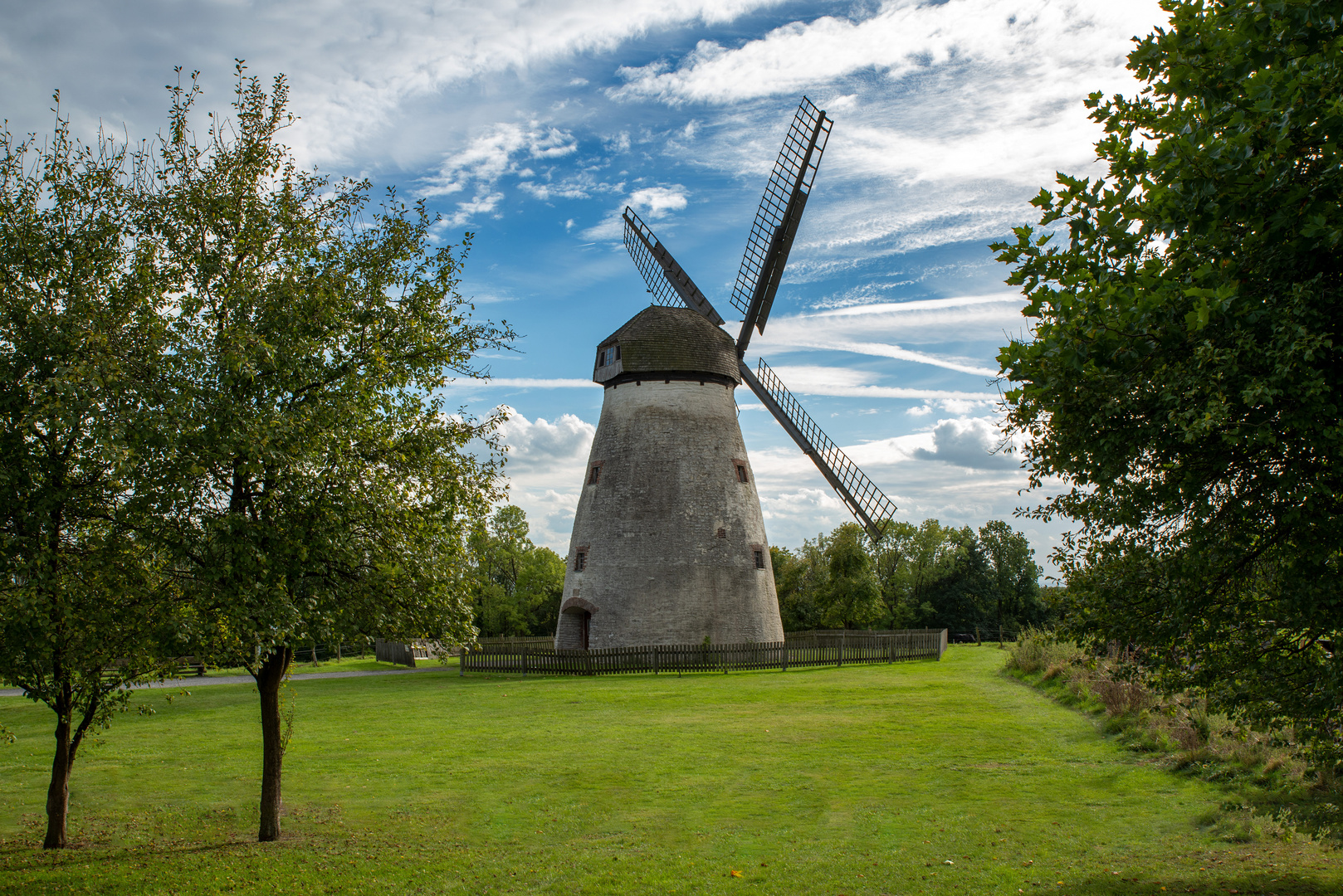 Die Windmühle auf dem Höxberg