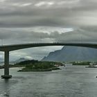 Die Winzlinge auf der Brücke