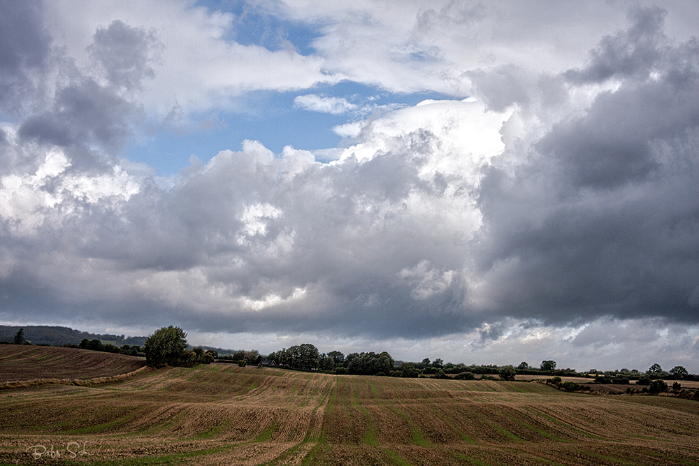 Die Wolken hängen tief