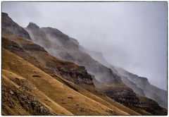 Die Wolken hängen tief
