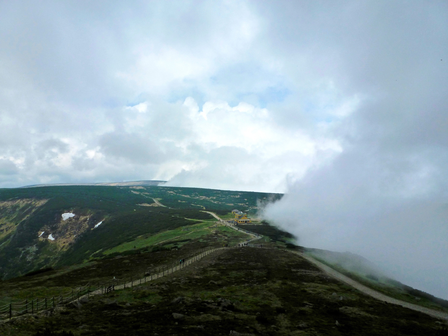 Die Wolkenwand vom Riesengebirge