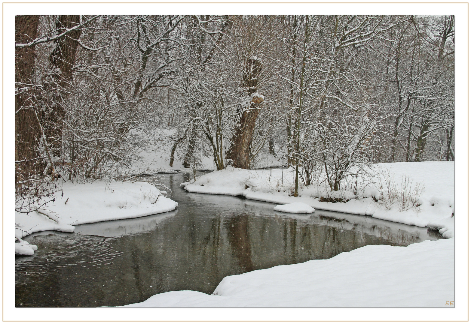 Die Würm in Gräfelfing bei Schneefall