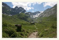 die wunderschön gelegene Meglisalp am Fusse des Säntis