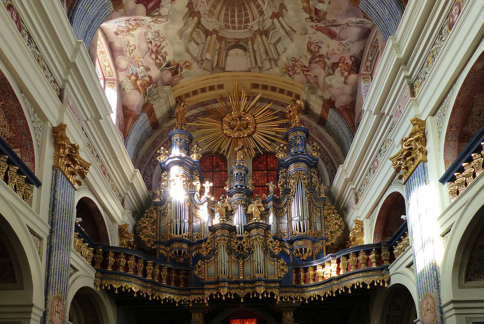 Die wunderschöne Orgel in der Wallfahrtskirche Heilige Linde.