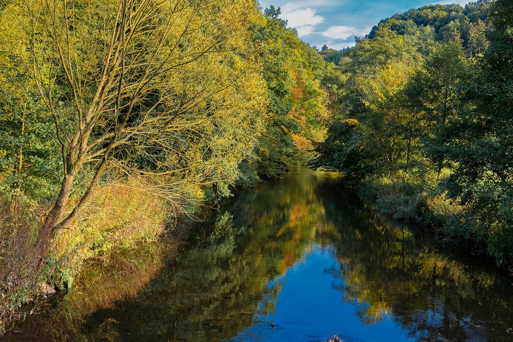 Die Wupper im Herbst