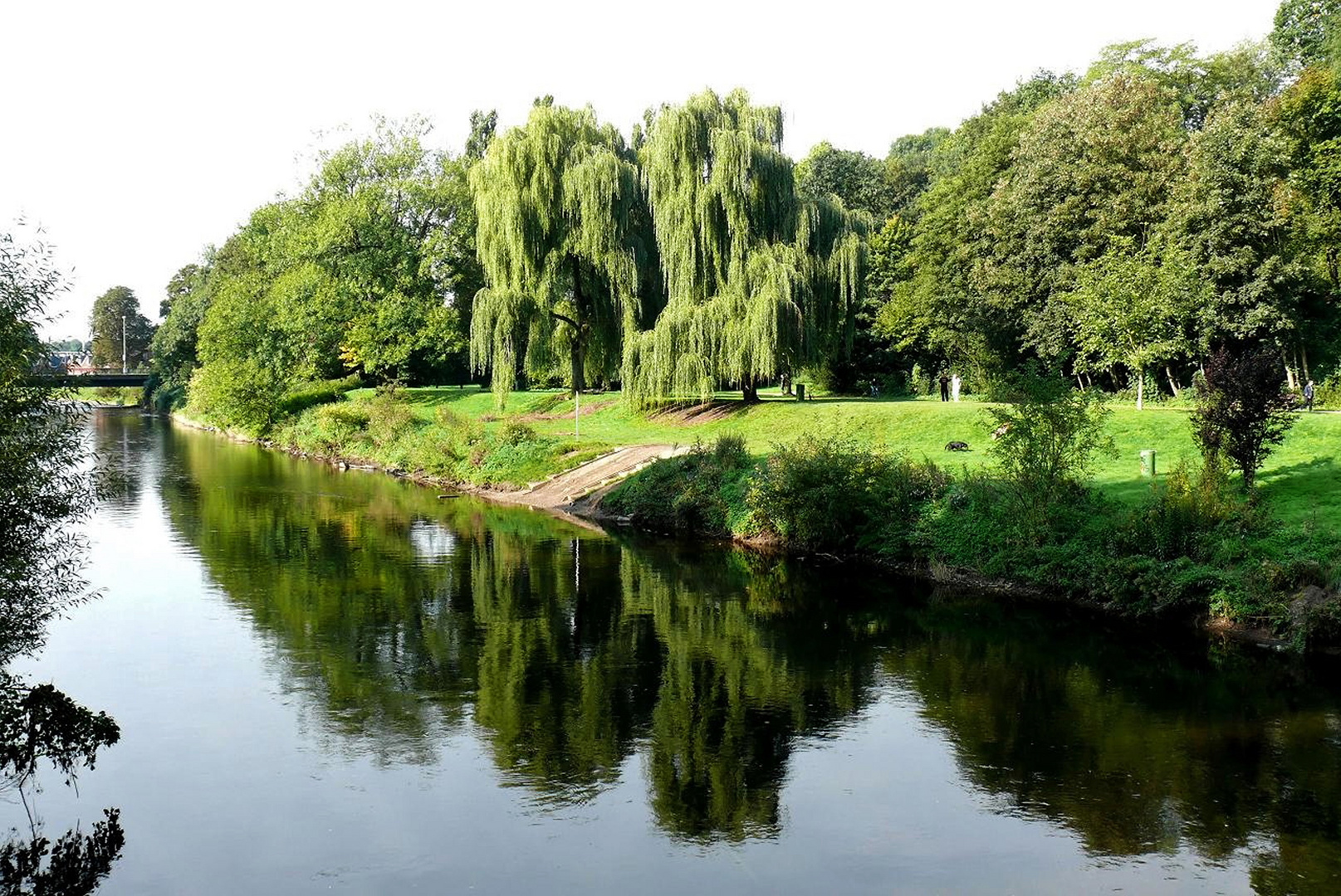 Die Wupper in Leverkusen-Opladen