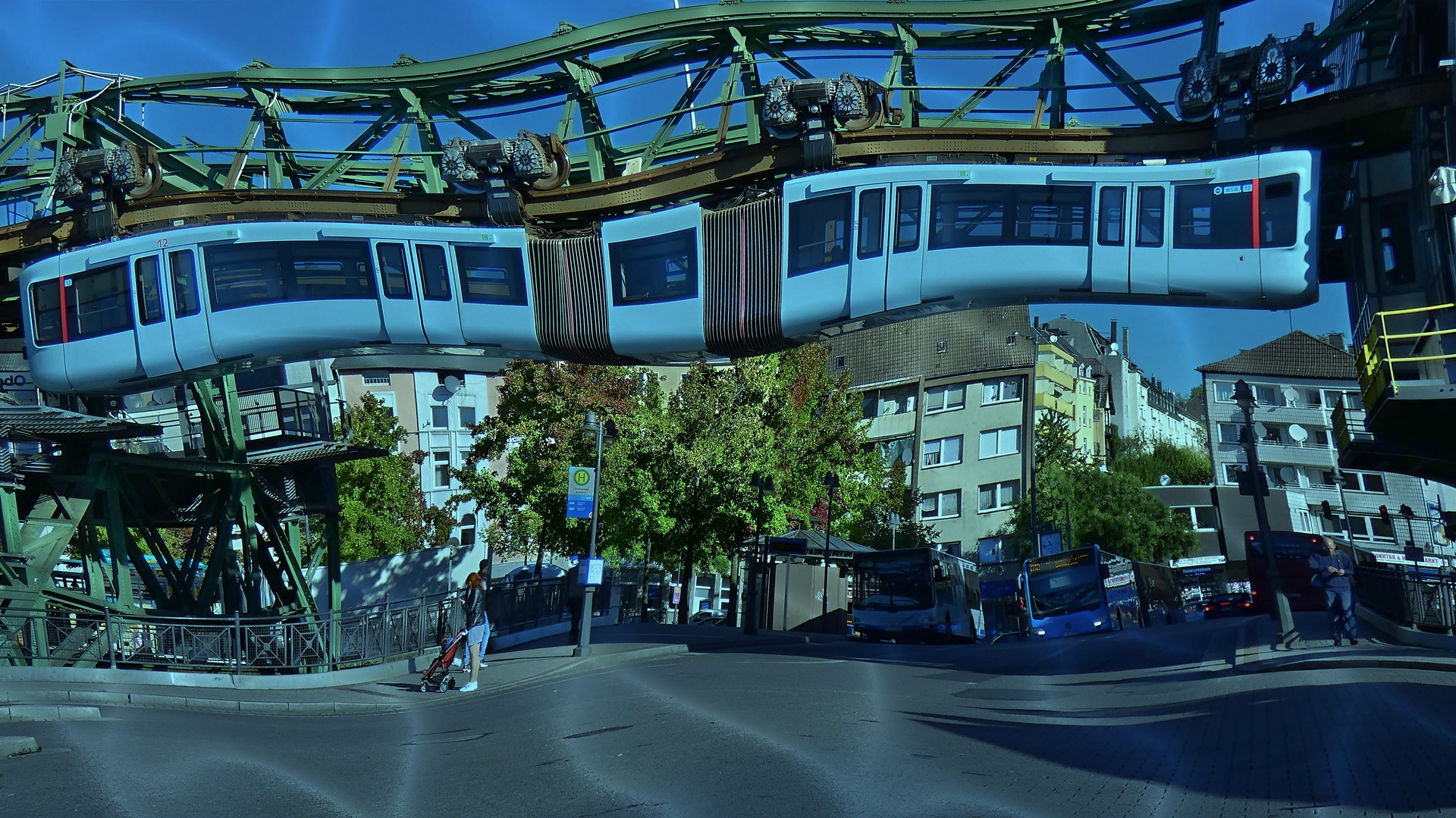 Die Wuppertaler Schwebebahn :-)))))))