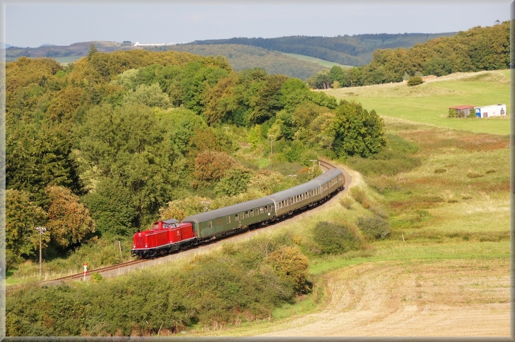 Die Zeit zurück gedreht - Im Stil der 70er Jahre über die Eifelquerbahn