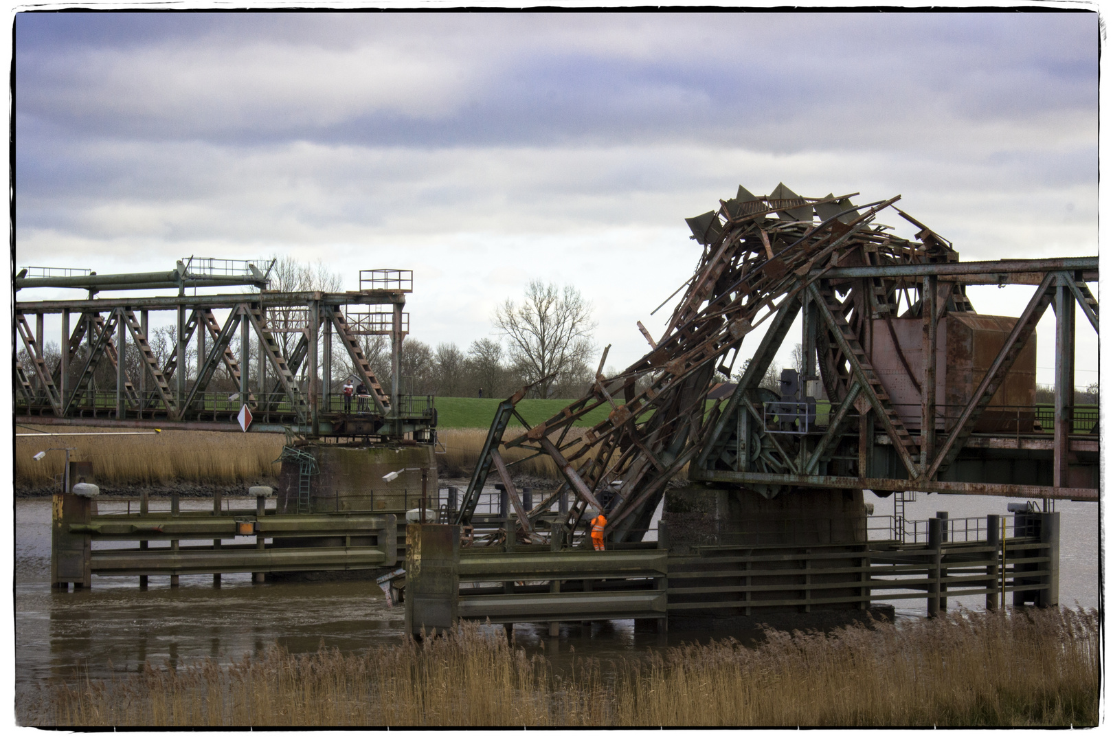 Die zerstörte Friesenbrücke_02