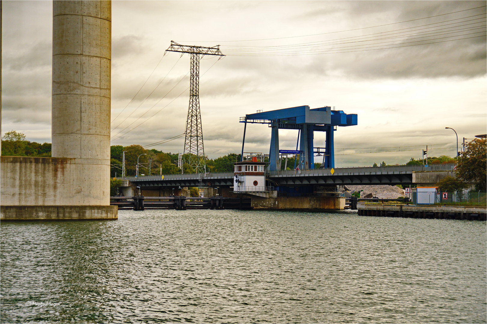 Die Ziegelgrabenbrücke - Teil des Rügendammes über den Strelasund