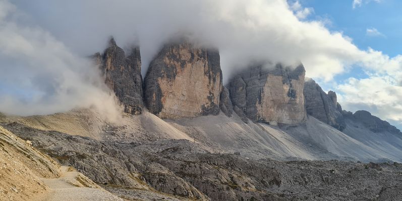 Die Zinnen diesmal leider in den Wolken