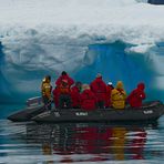 Die Zodias spiegeln sich im Wasser