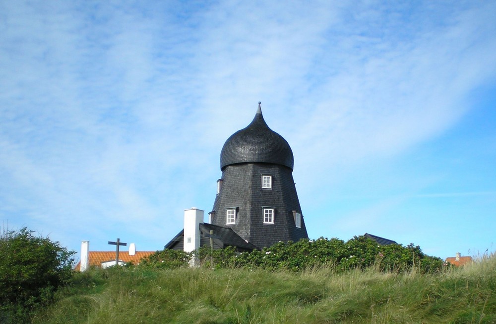 Die zu einem Ferienhaus umgebaute Mühle in Lønstrup /DK