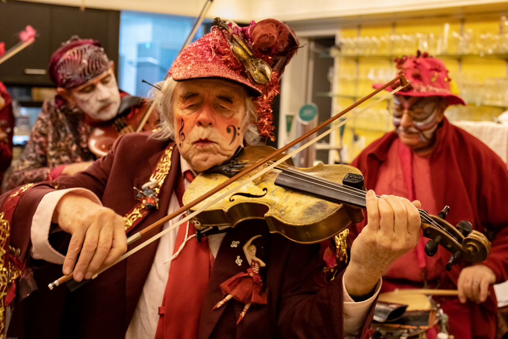 Die Zürcher an der Berner Fasnacht ....