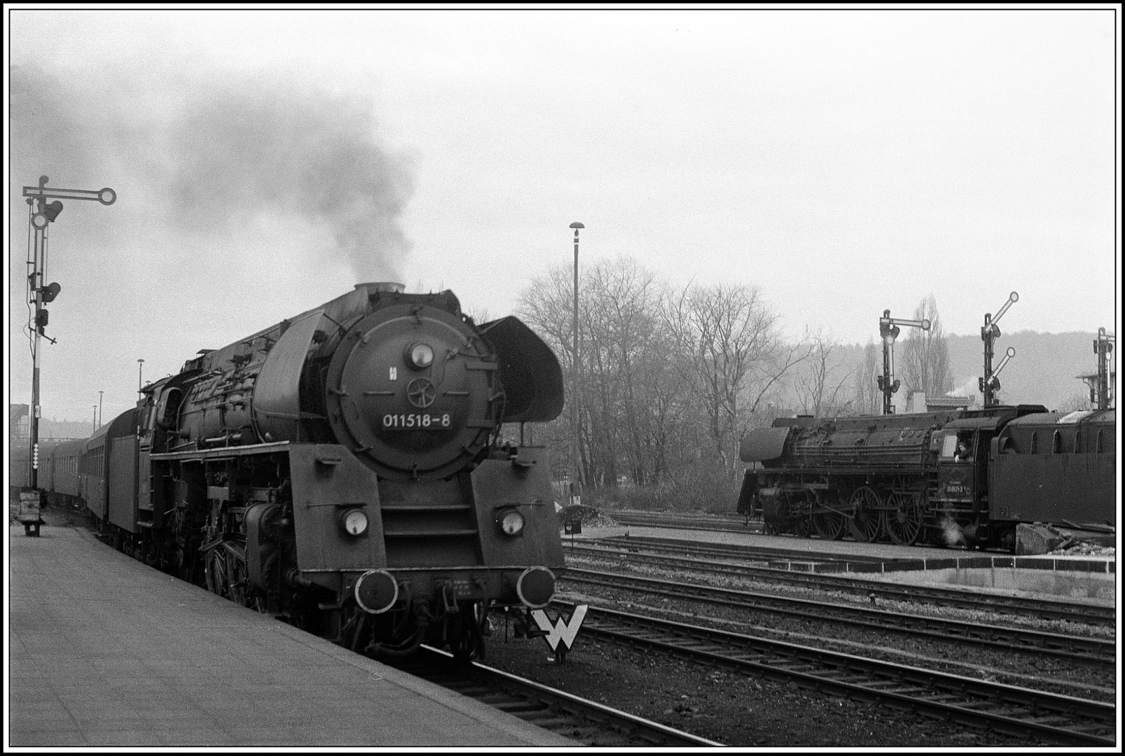 Die Zugabe 01 01518 trifft 01 0521 in Gera