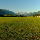 Die Zugspitze erwacht im Sonnenlicht