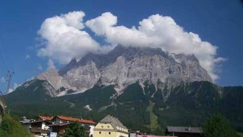 Die Zugspitze - leider in den Wolken ;-)