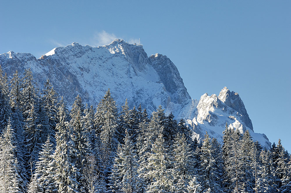 Die Zugspitze vom Hausberg bei Garmisch Partenkirchen Foto Die Zugspitze vom Hausberg bei Garmisch Partenkirchen Foto