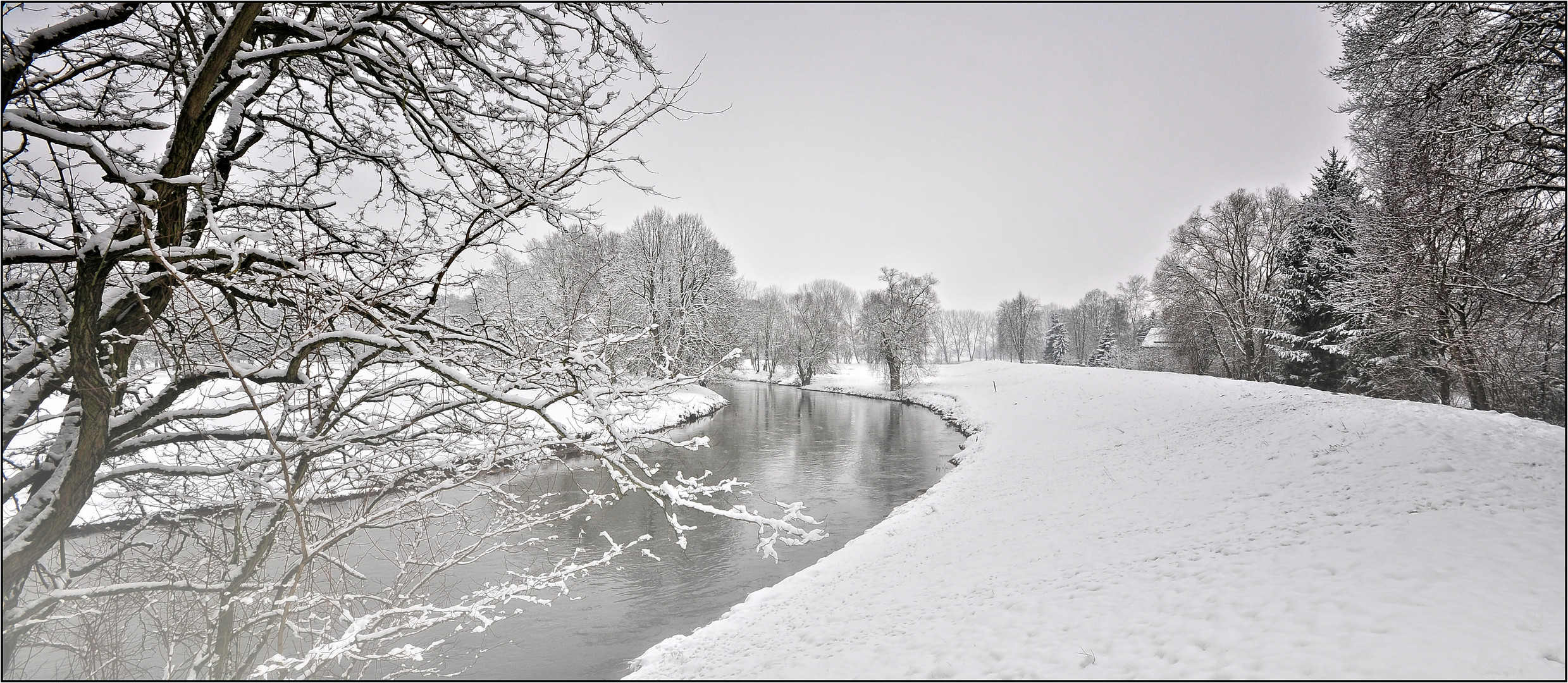 Die Zwickauer Mulde bei Waldenburg/Sachsen...... Foto & Bild world