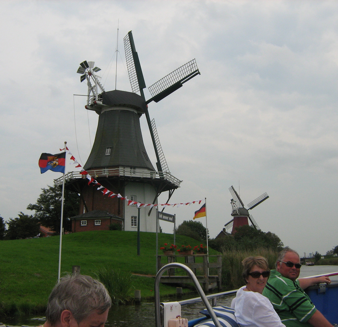 Die Zwillingsmühlen von Greetsiel 2011