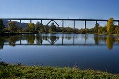 Dienstag ist Spiegeltag 13.04.2021  ICE Brücke über die Fulda
