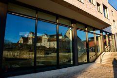 Dienstag ist Spiegeltag 25.05.2021 In Neuen Fenster Altes Kloster 