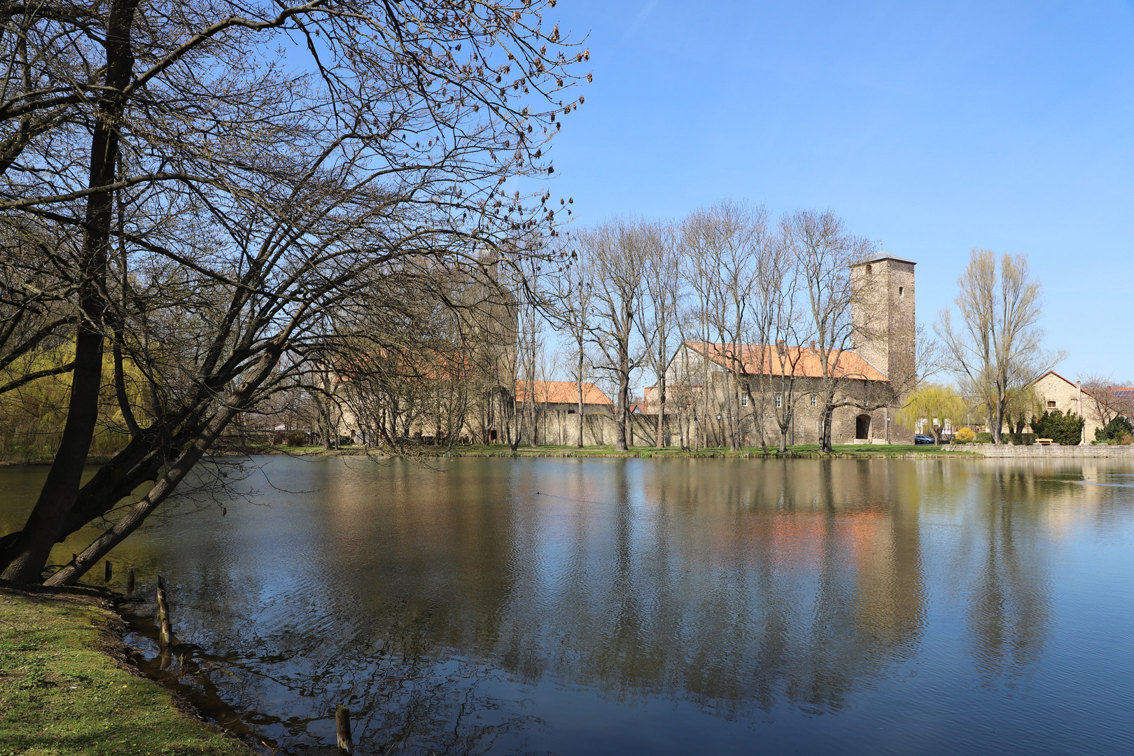 +++ Dienstag ist Spiegeltag +++