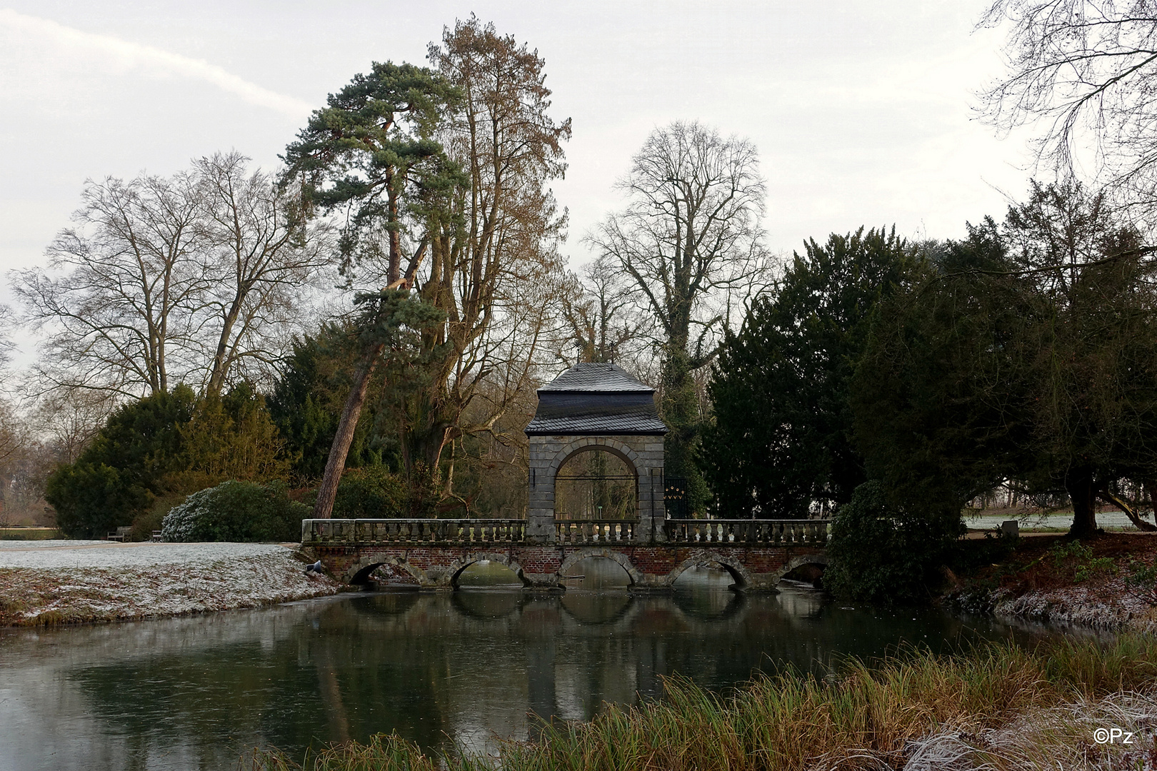 Dienstag ist Spiegeltag: Barockbrücke von Schloss Dyck ...