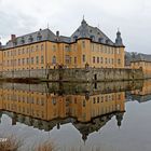 Dienstag ist Spiegeltag: Blick auf´s Herrenhaus von Schloss Dyck ...