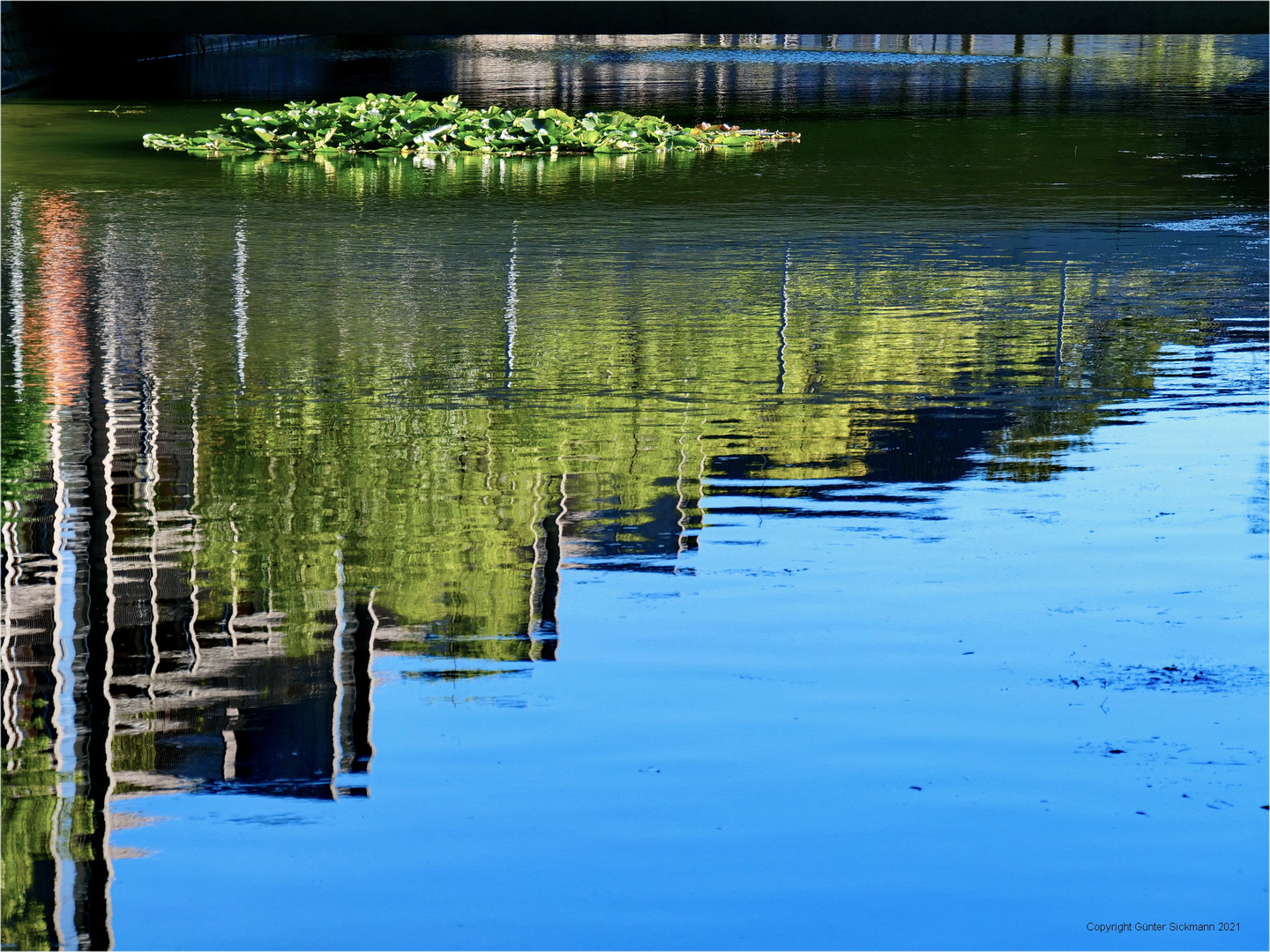 Dienstag ist Spiegeltag.