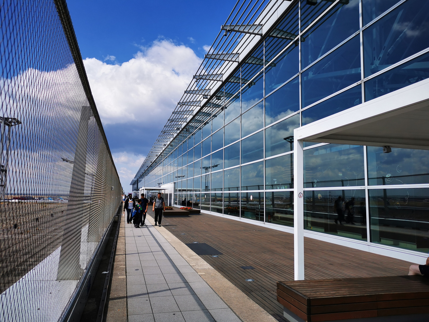 Dienstag ist Spiegeltag - Flughafen Frankfurt am Main