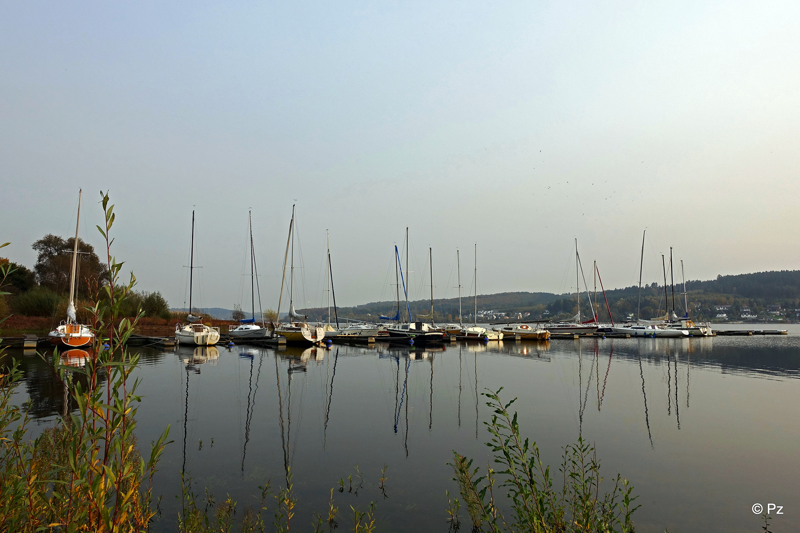 Dienstag ist Spiegeltag: Idylle an der Möhneseetalsperre ...