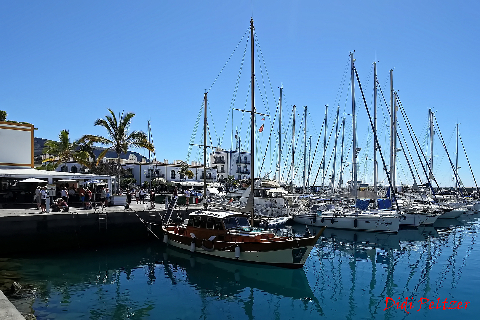 Dienstag ist Spiegeltag: Puerto de Mogan ...