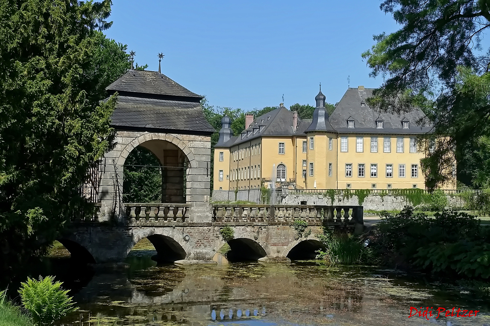 Dienstag ist Spiegeltag: Schloss Dyck ...