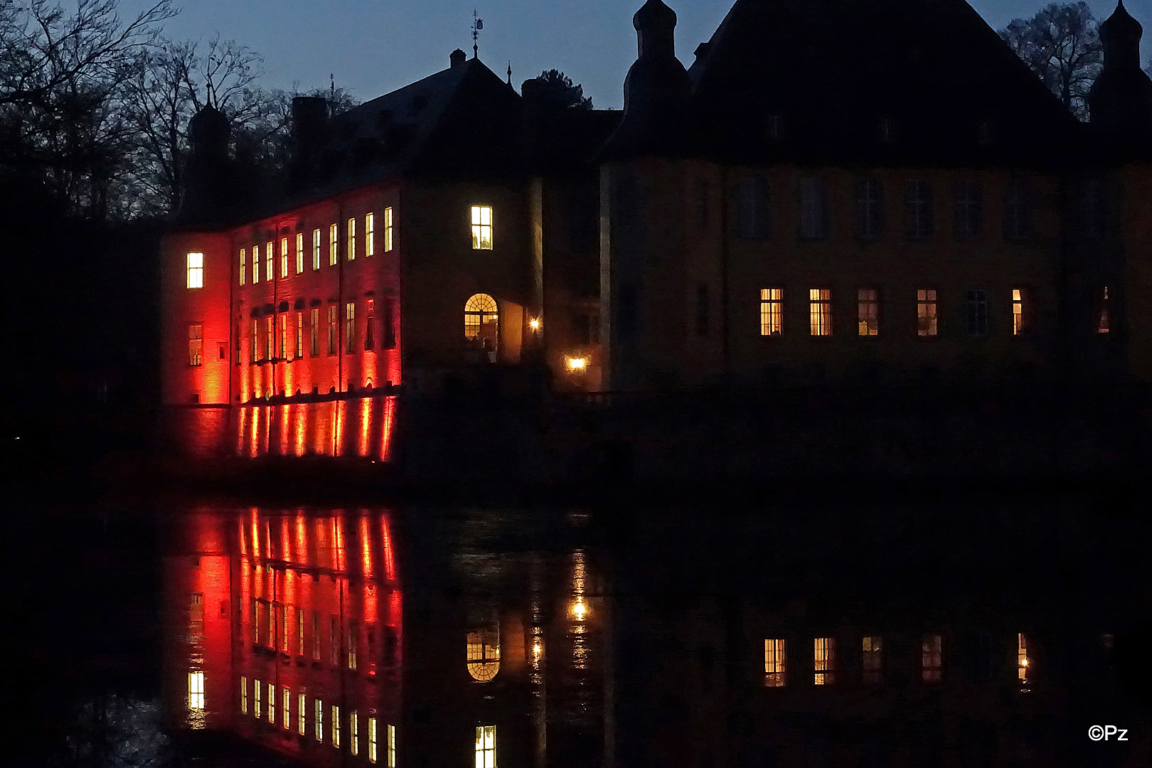 Dienstag ist Spiegeltag: Schloss Dyck ...