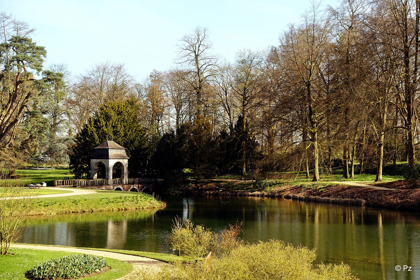 Dienstag ist Spiegeltag: Schloss Dyck ...